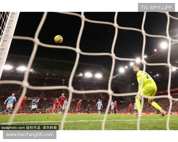 加拉塔萨雷攻防表现均衡，近期状态稳健